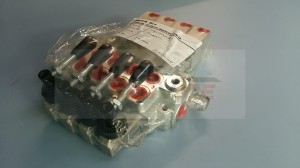 Rozdzielacz hydrauliczny 4sekcyjny naczepy PEZZAIOLI